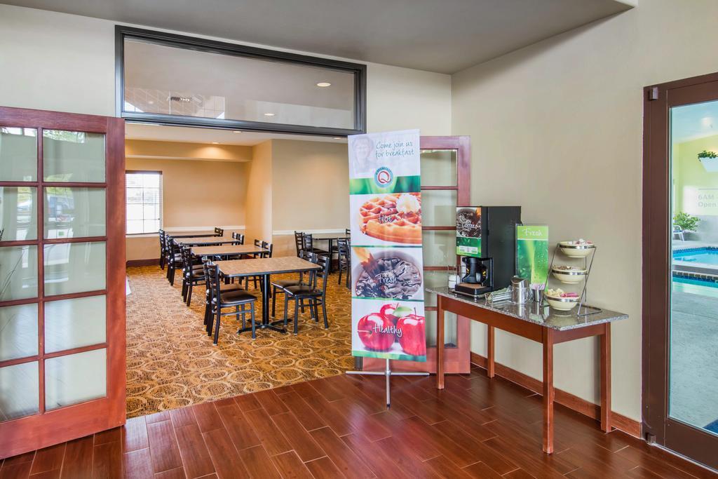 Quality Inn & Suites Of Liberty Lake Ngoại thất bức ảnh