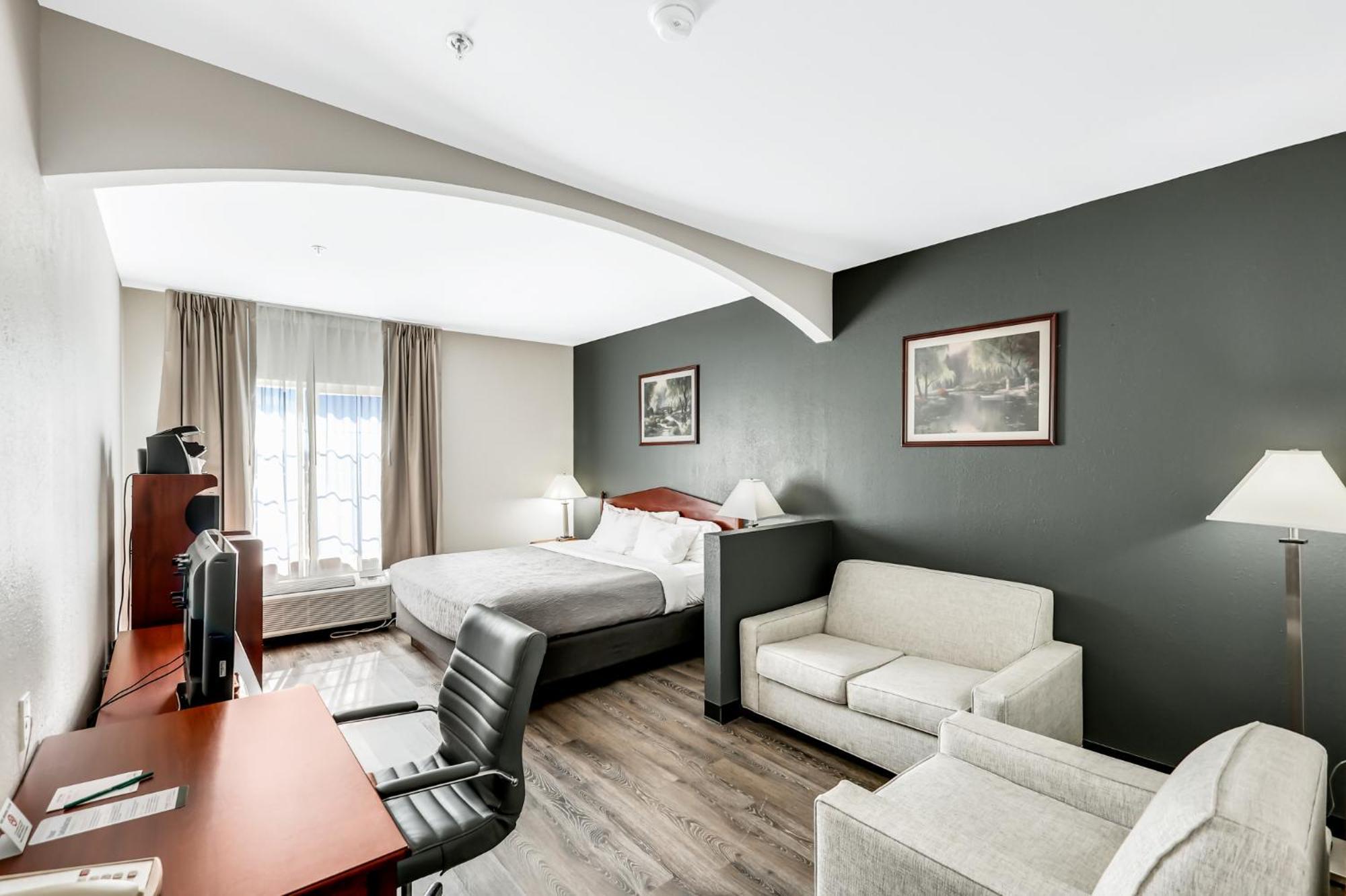 Quality Inn & Suites Of Liberty Lake Ngoại thất bức ảnh