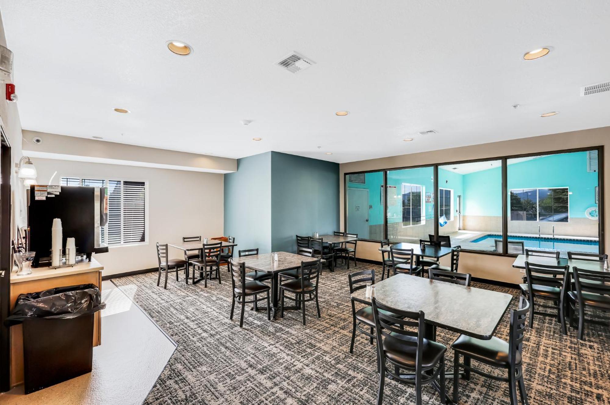 Quality Inn & Suites Of Liberty Lake Ngoại thất bức ảnh