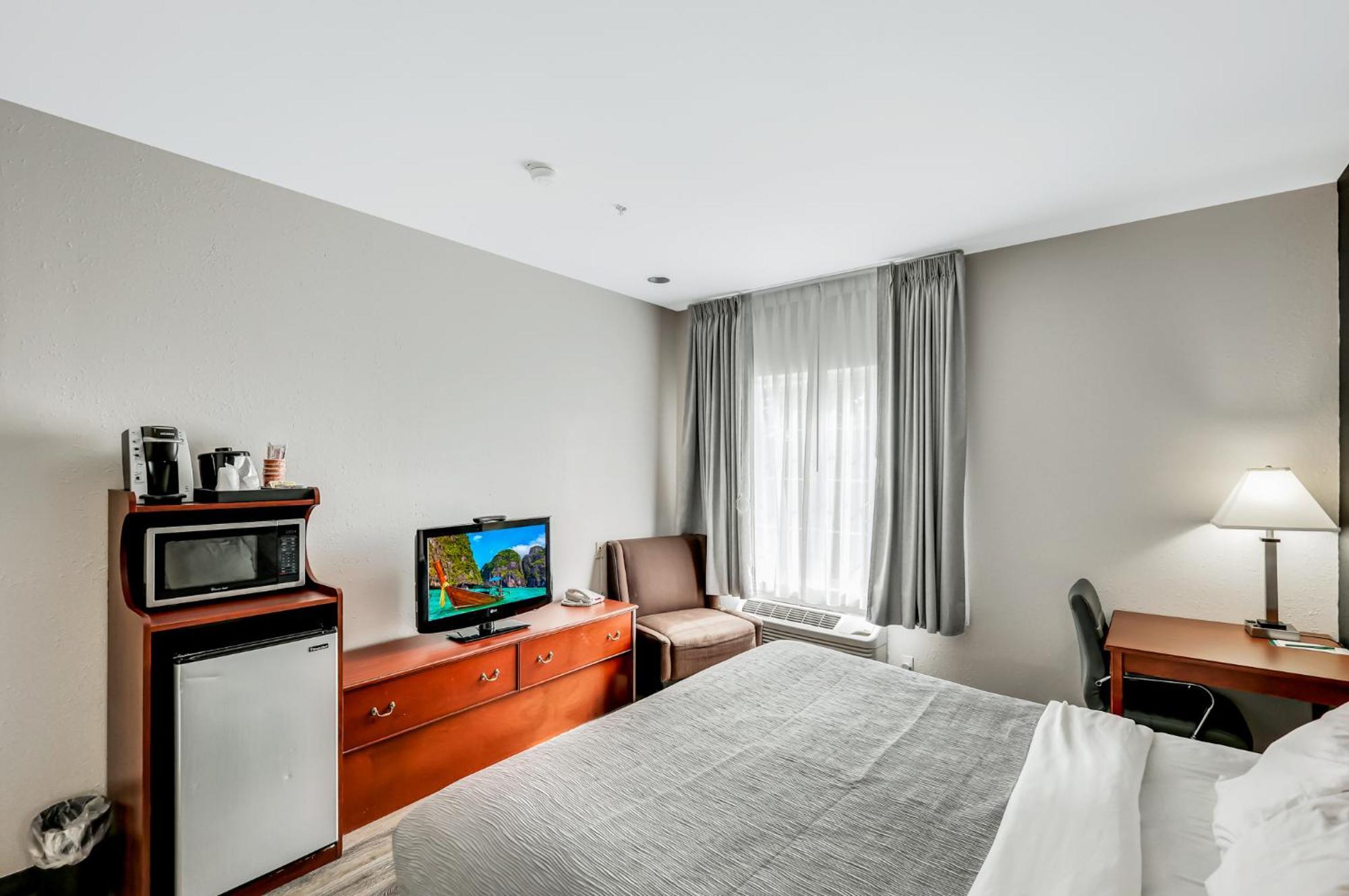 Quality Inn & Suites Of Liberty Lake Ngoại thất bức ảnh