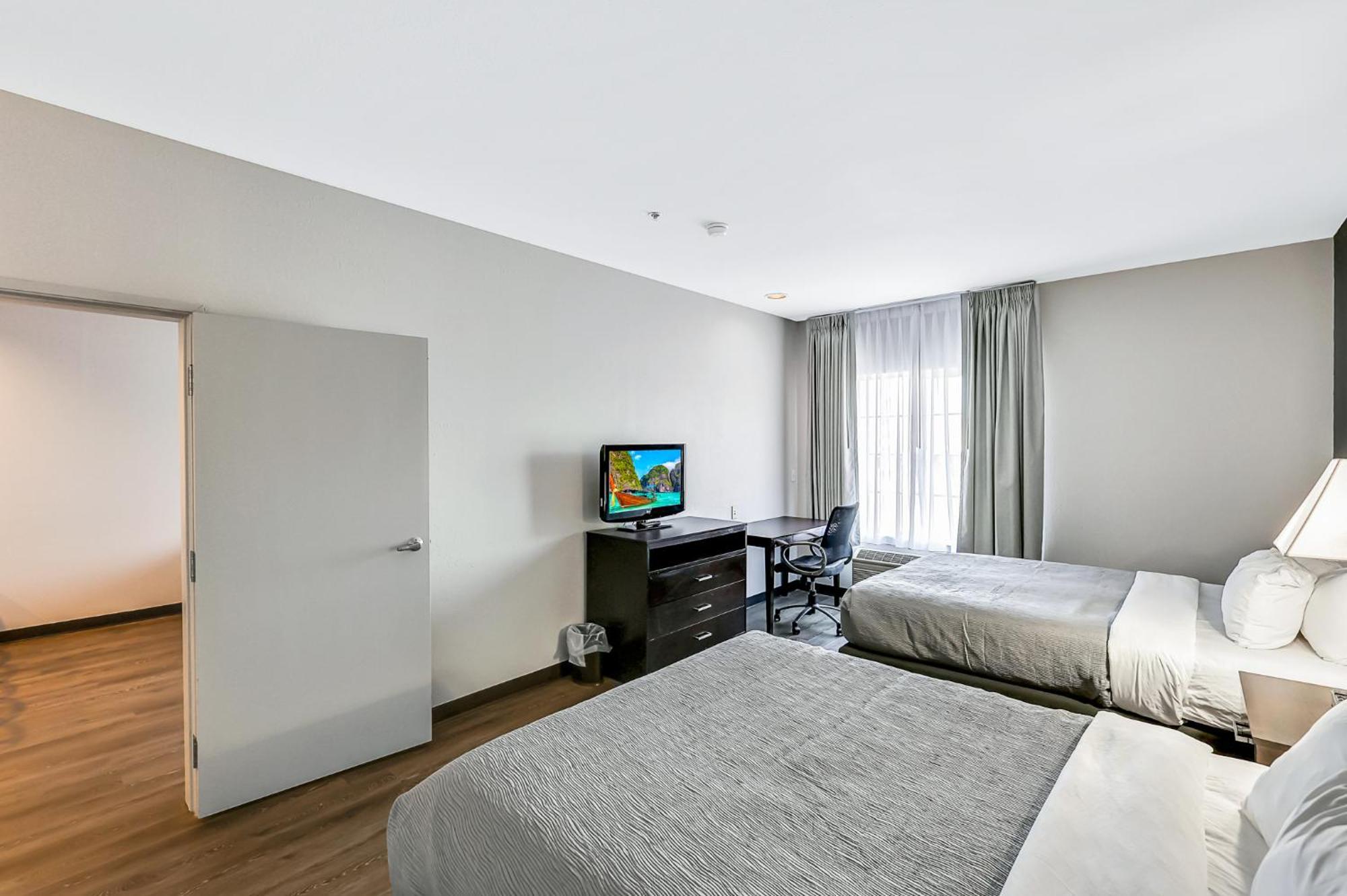 Quality Inn & Suites Of Liberty Lake Ngoại thất bức ảnh