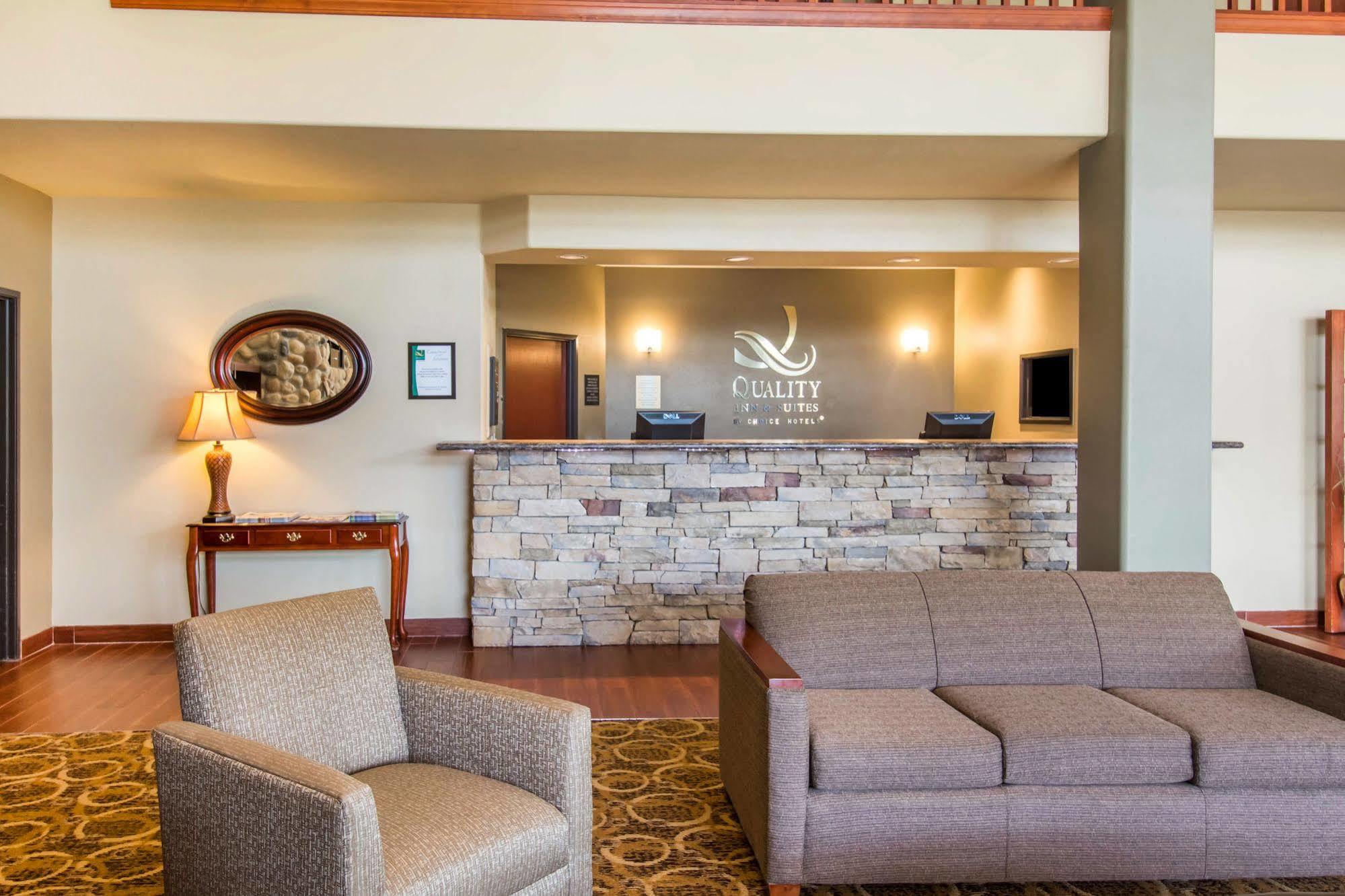Quality Inn & Suites Of Liberty Lake Ngoại thất bức ảnh