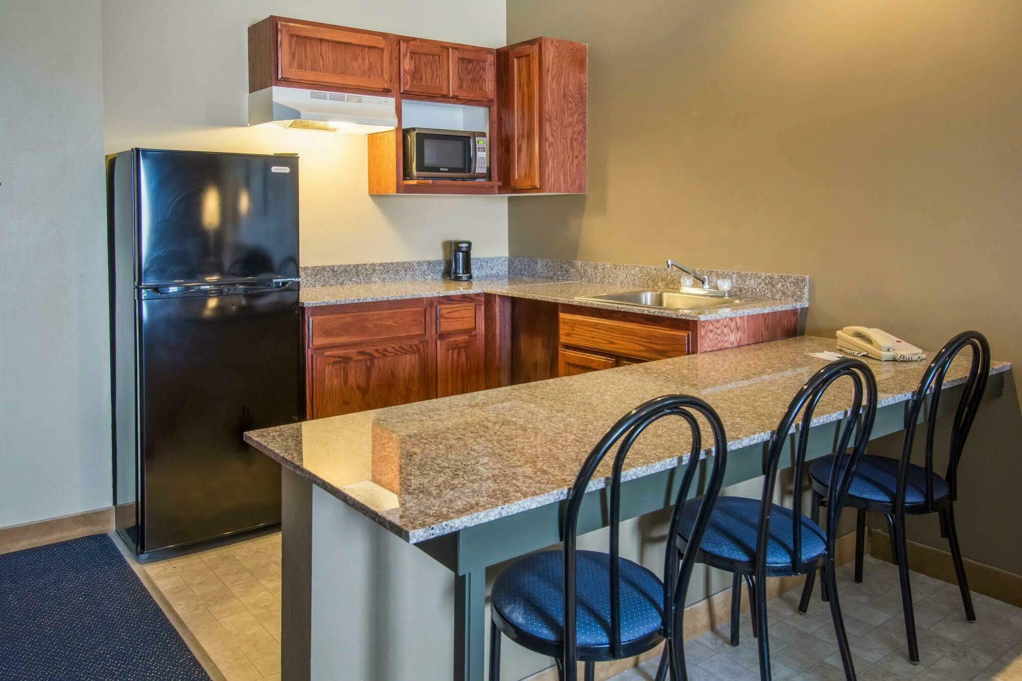Quality Inn & Suites Of Liberty Lake Ngoại thất bức ảnh